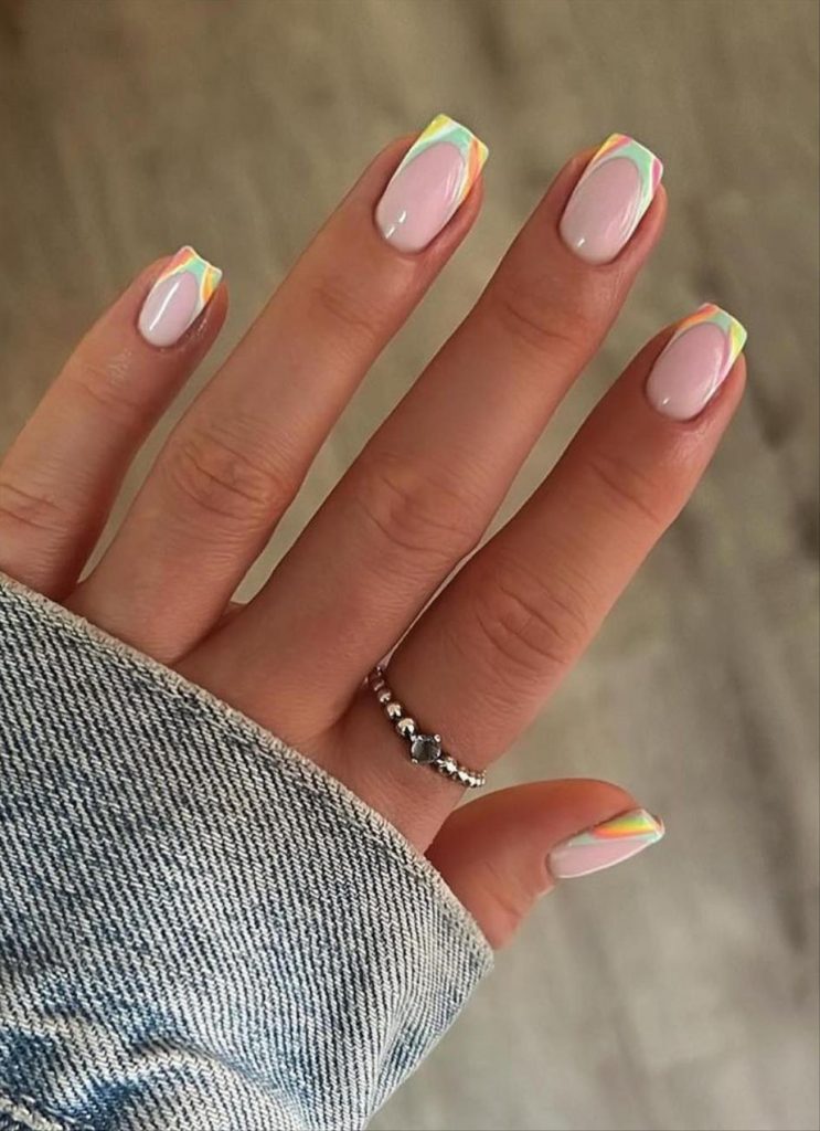 Natural short Fall nail art and nail colors for 2023