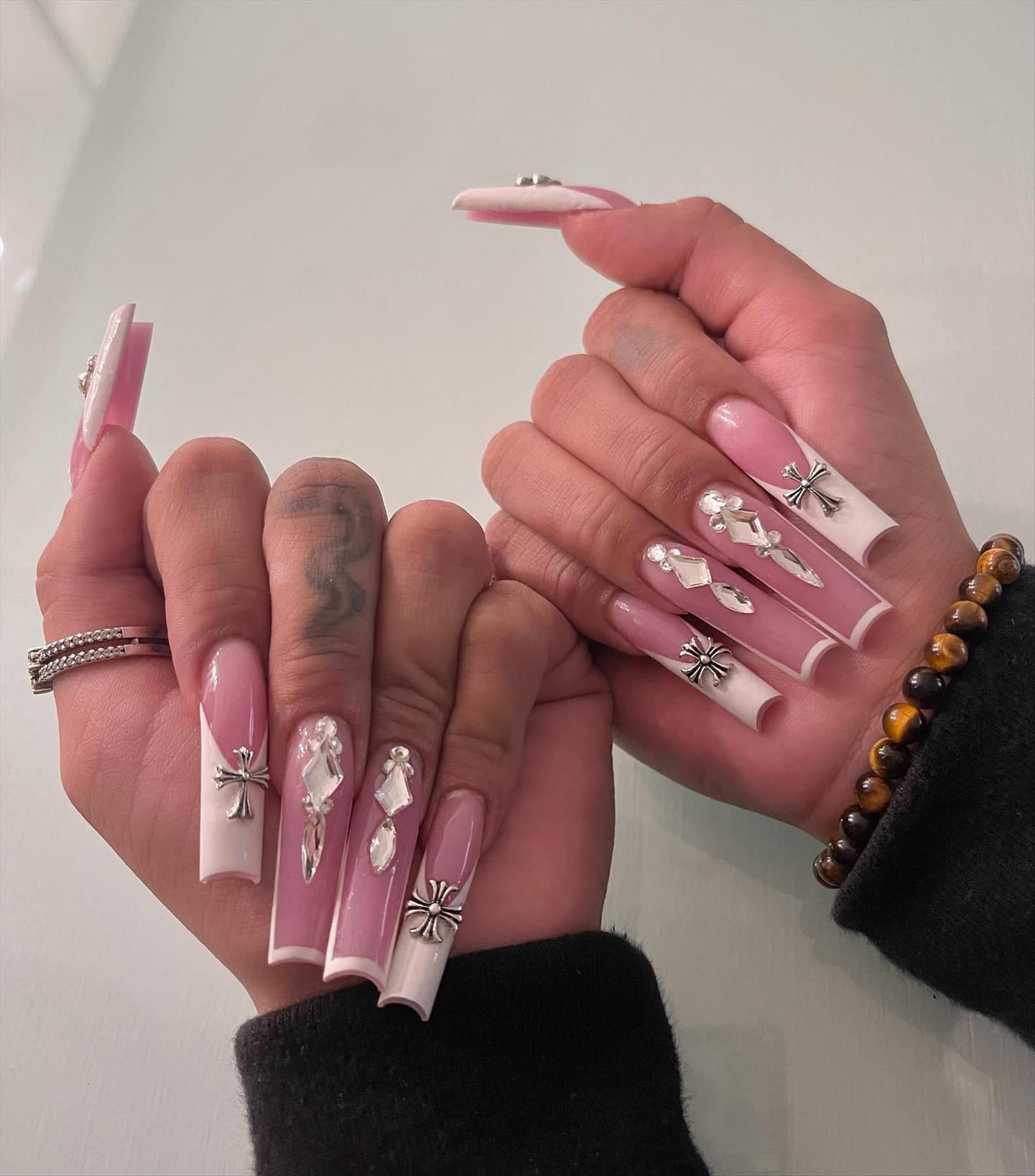 Beautiful Fall acrylic coffin nail designs in 2023