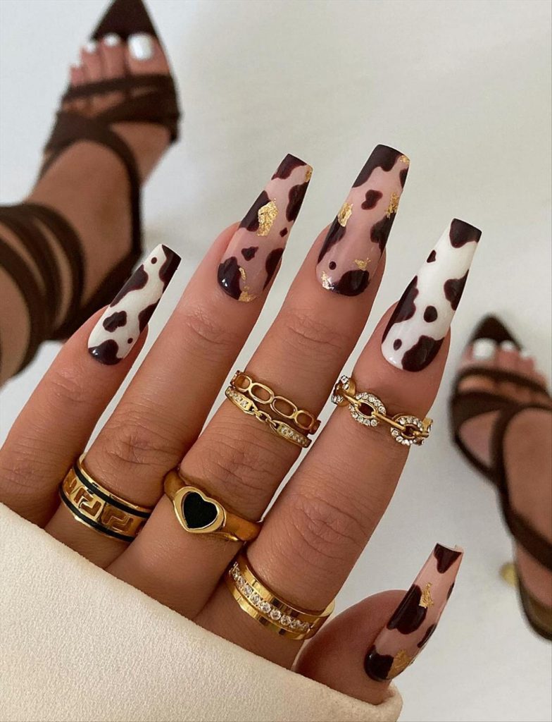 Cool Fall Coffin Nails 2023 and Autumn nail colors to get inspired