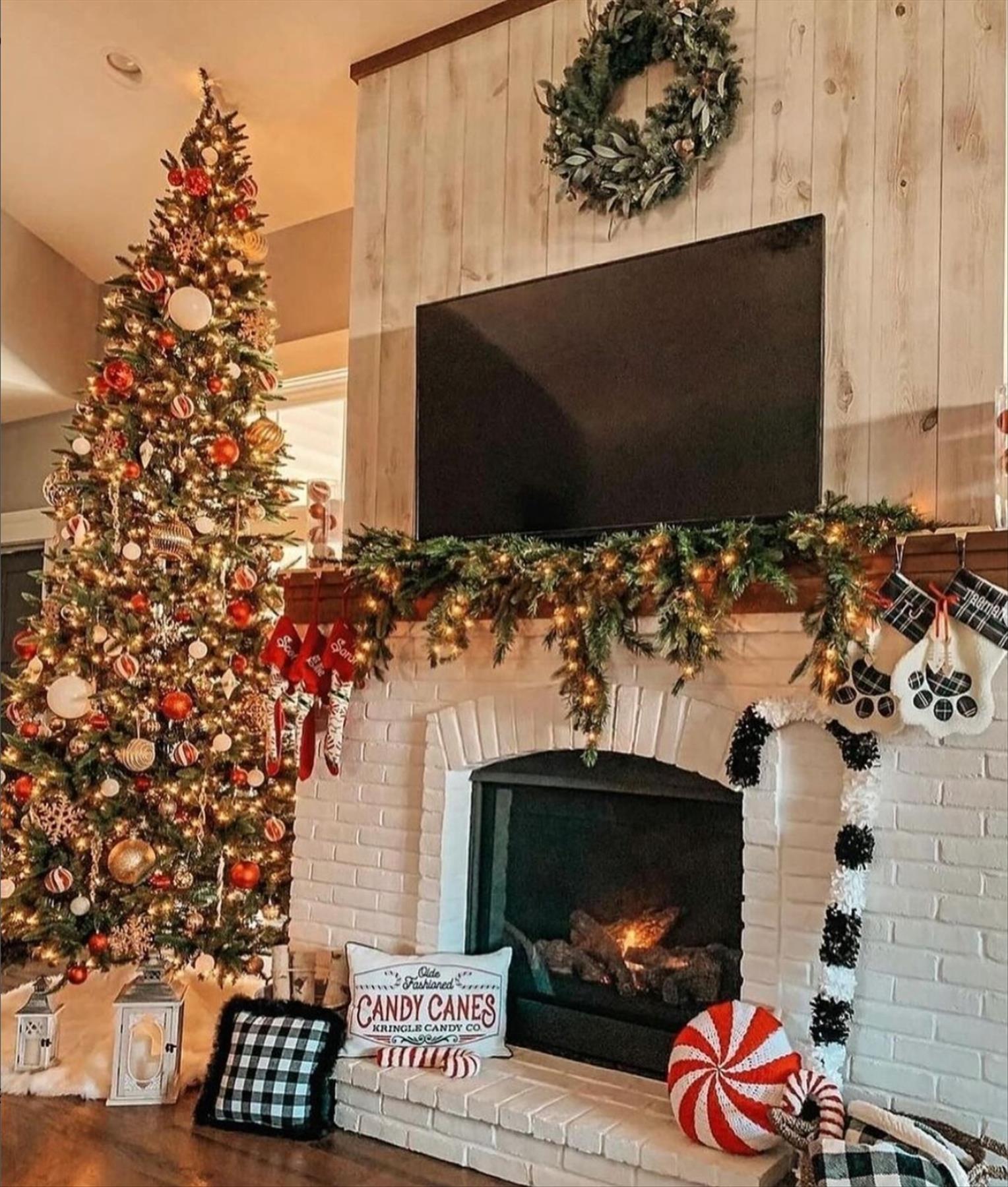 Classic Christmas tree ideas 2023 trends you'll love