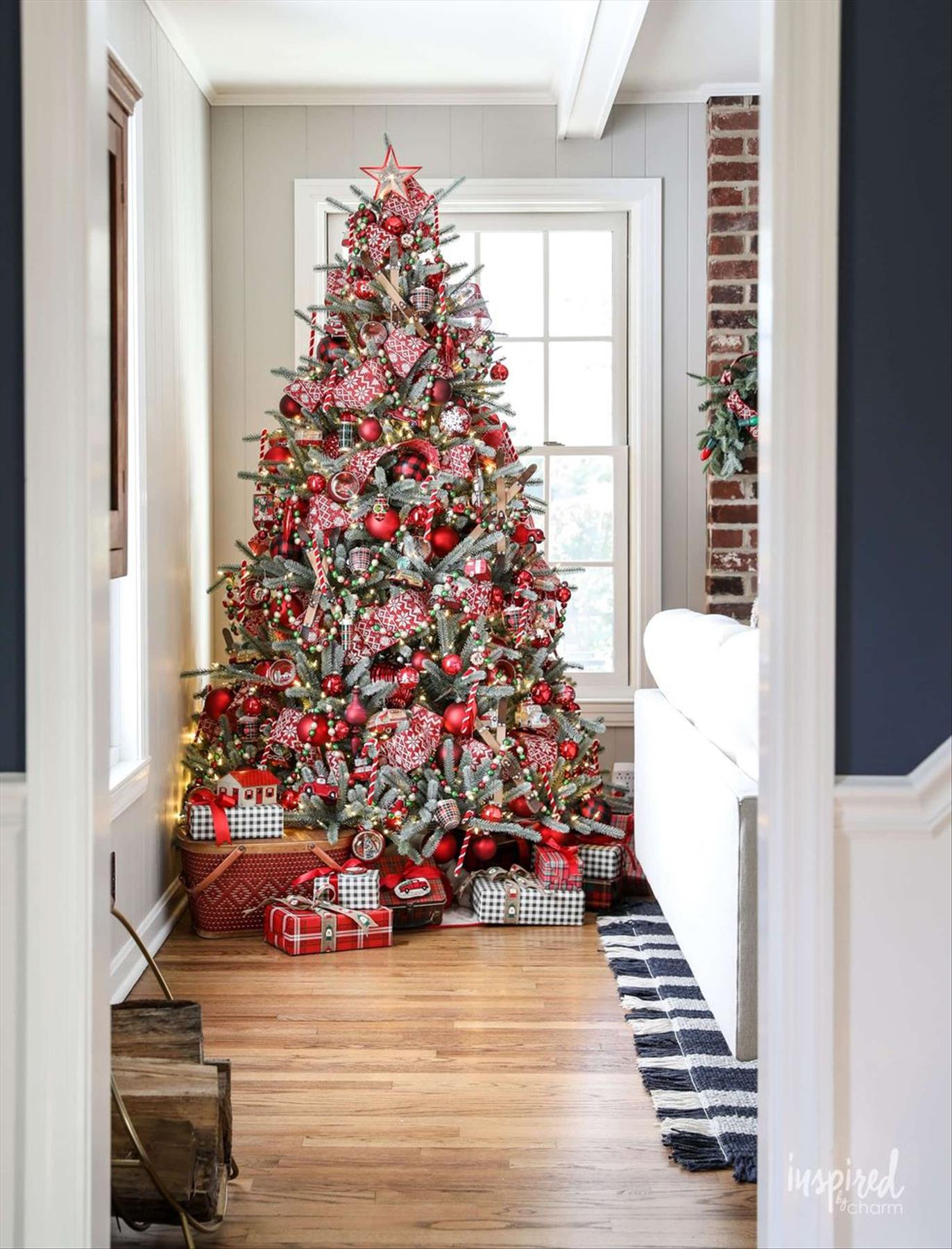 Classic Christmas tree ideas 2023 trends you'll love