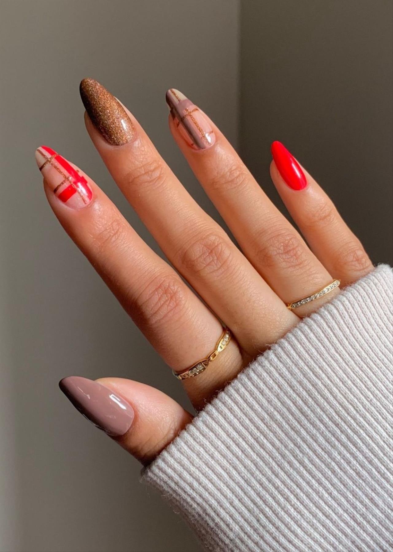 Alluring Short Red Winter Nail Ideas For 2023 To Wear