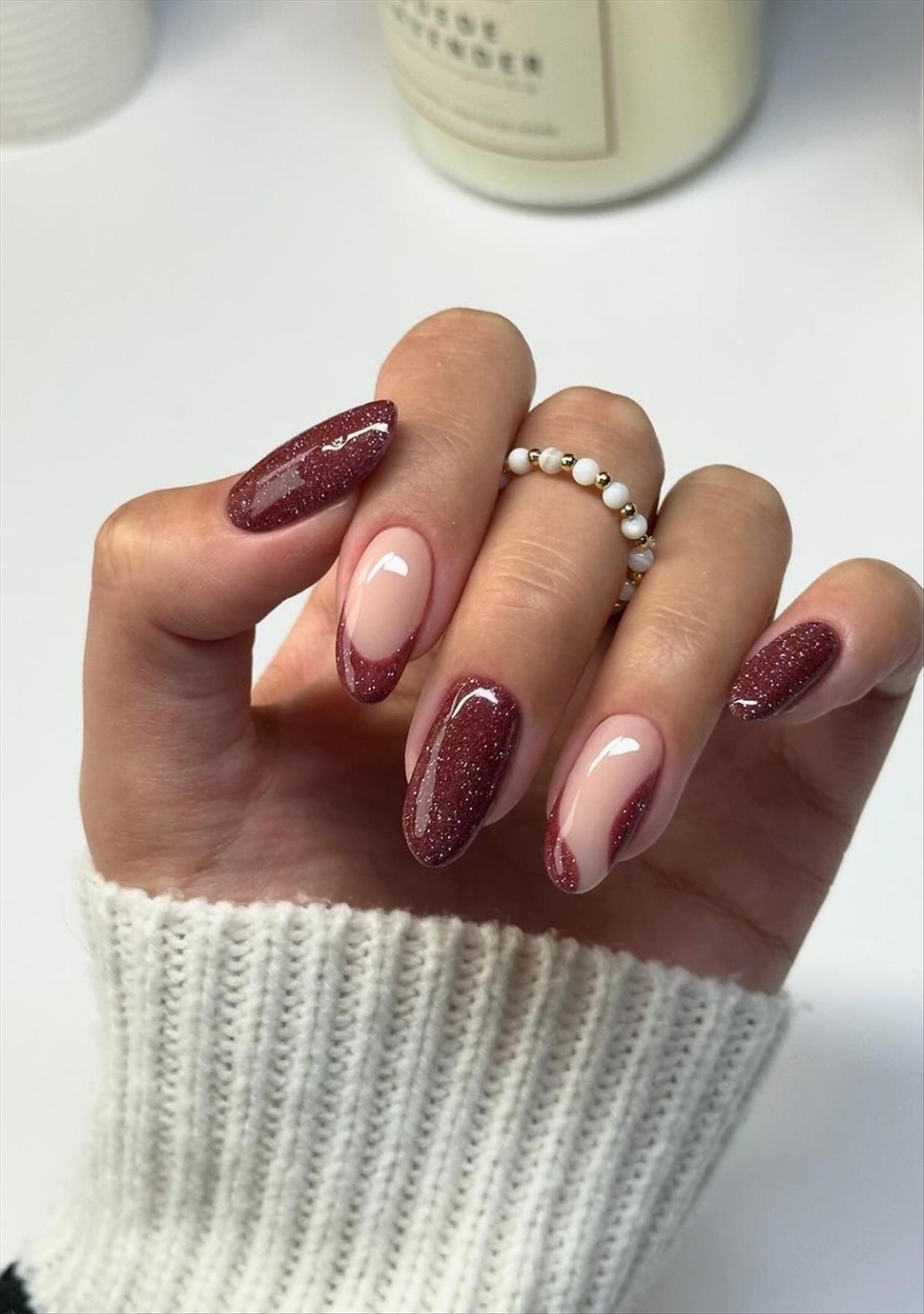 Alluring Short Red Winter Nail Ideas For 2023 To Wear