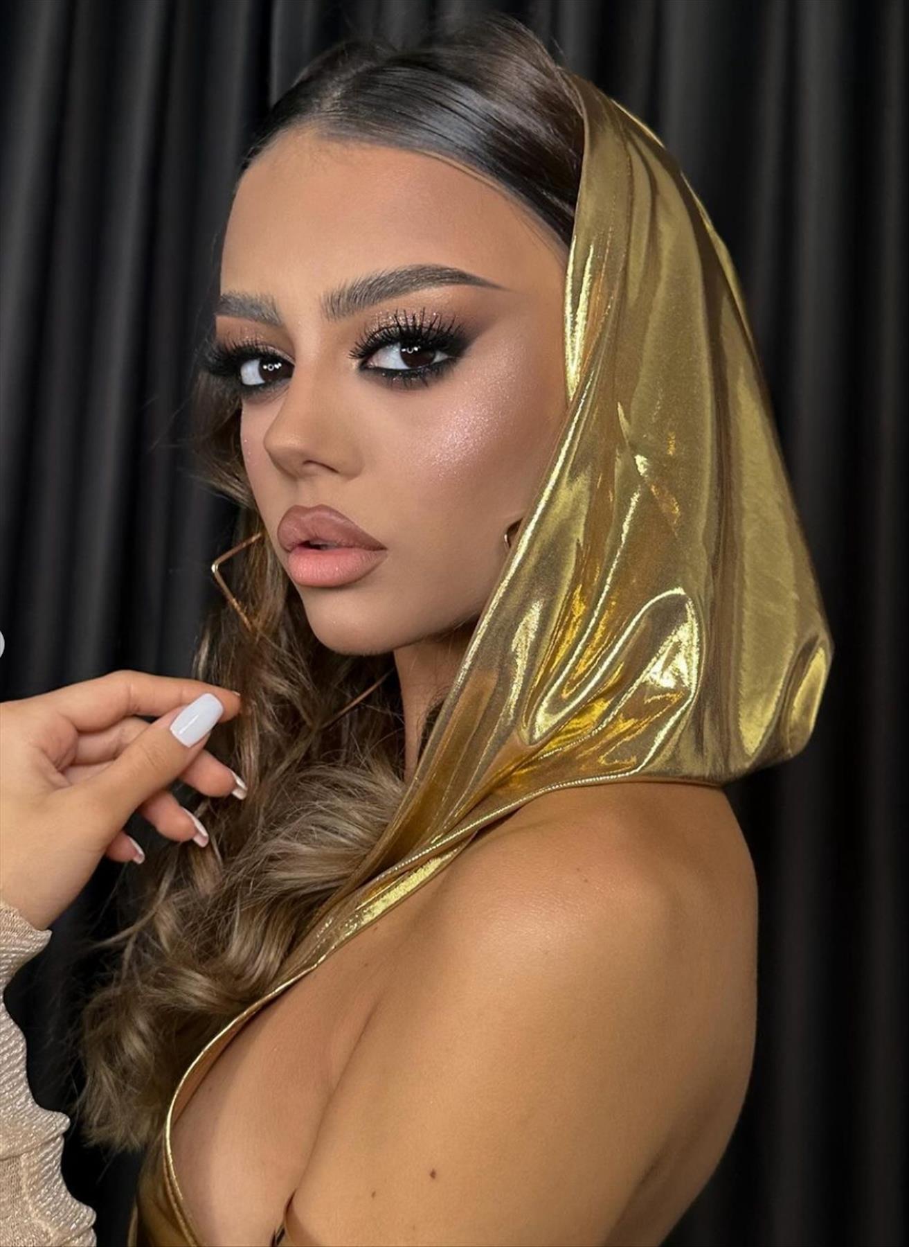 How To Achieve a Stunning Prom Makeup Look with Nude Lips? 