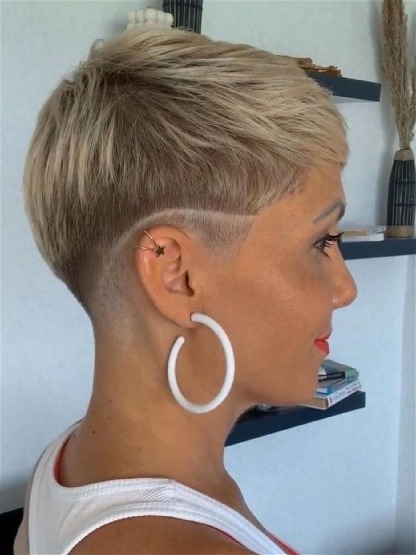 Elevate Your Style with an Ash Blonde Pixie Haircut