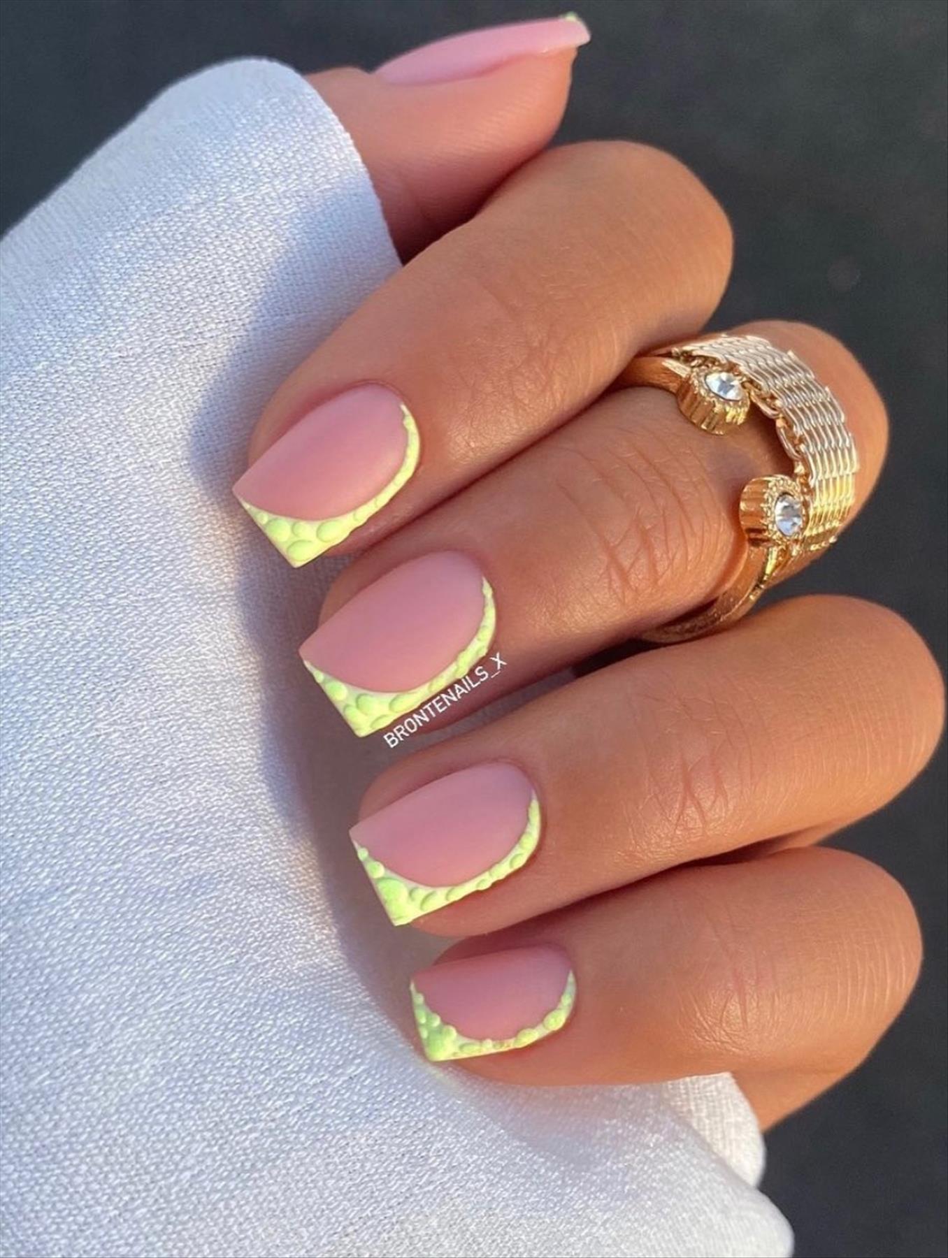 bright summer nails design and nail colors