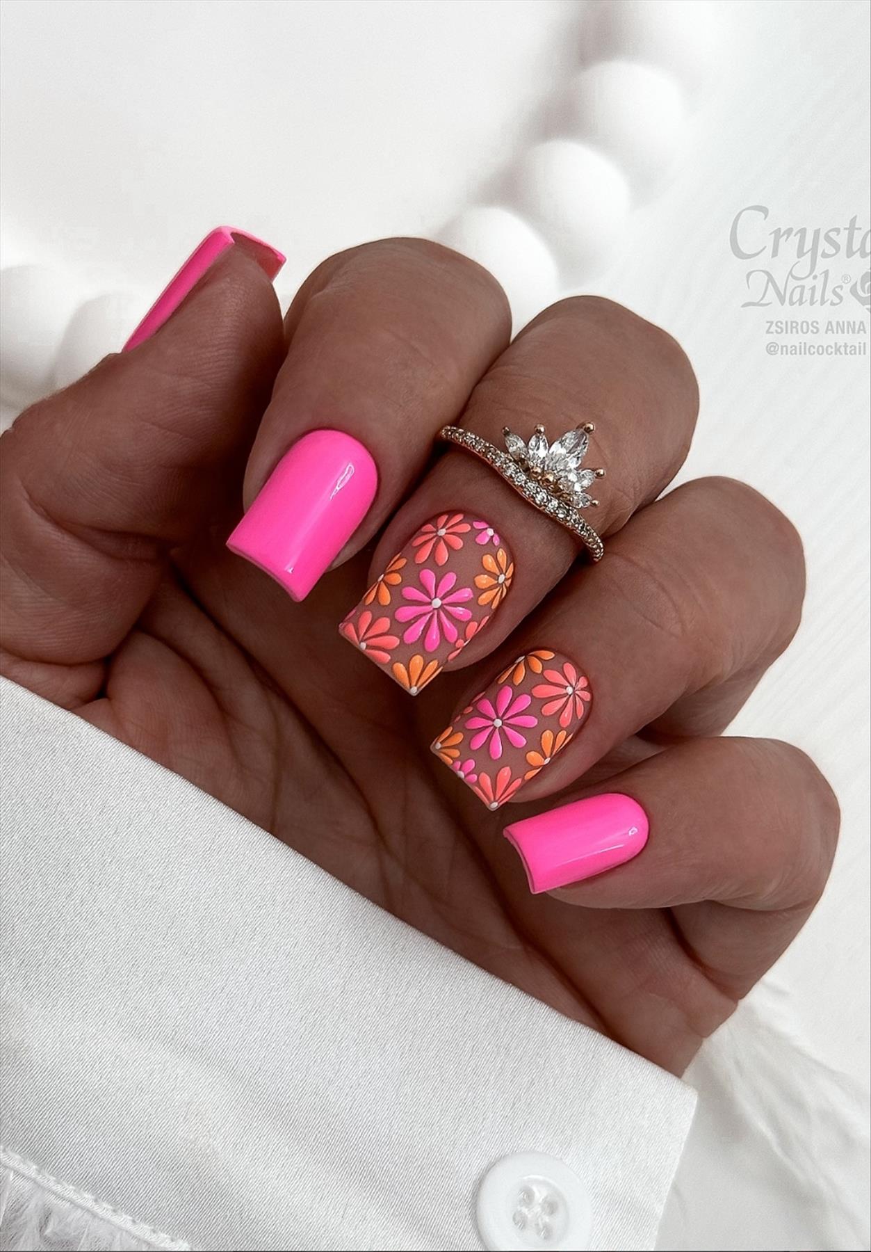 bright summer nails design and nail colors