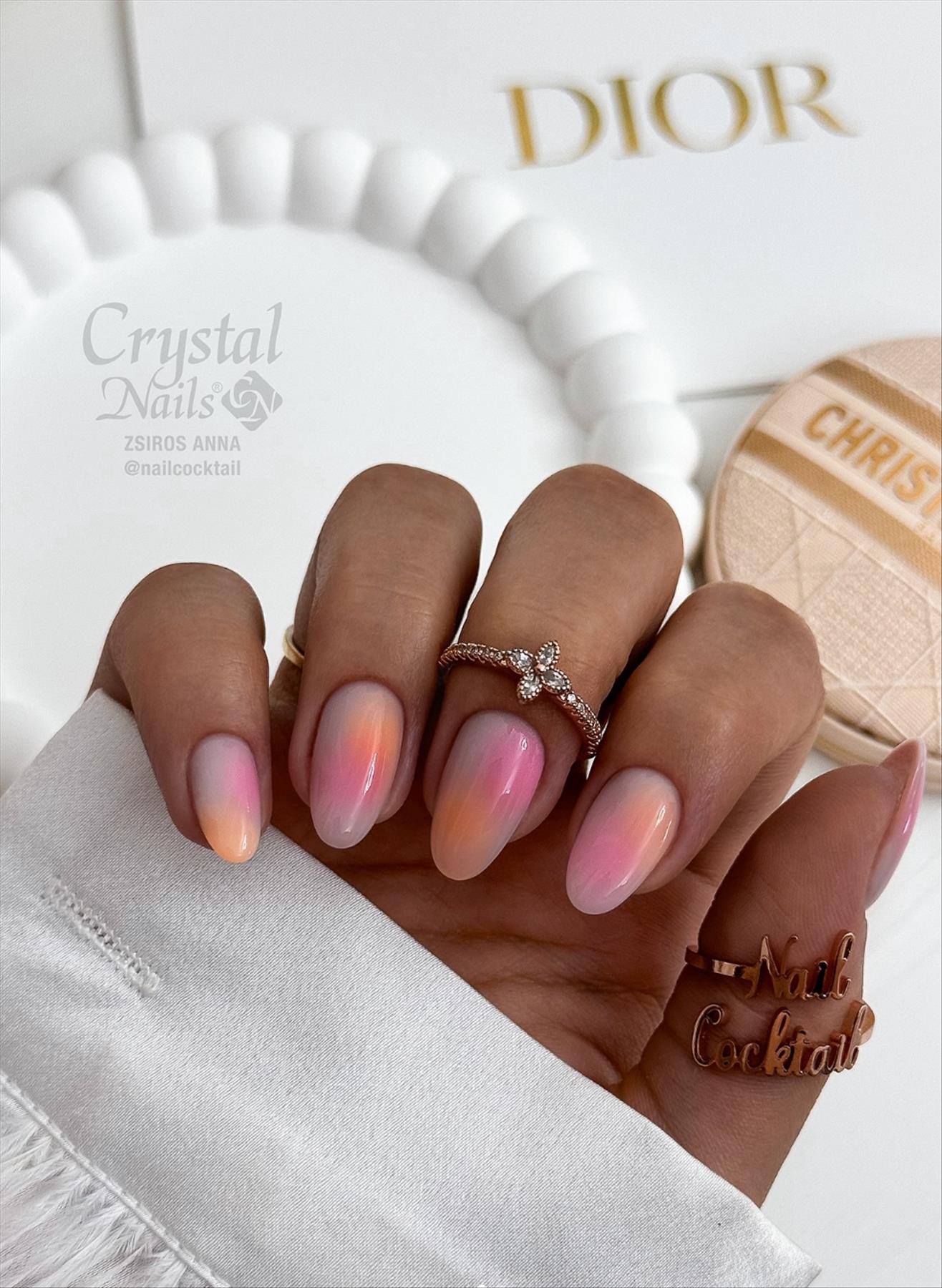 bright summer nails design and nail colors