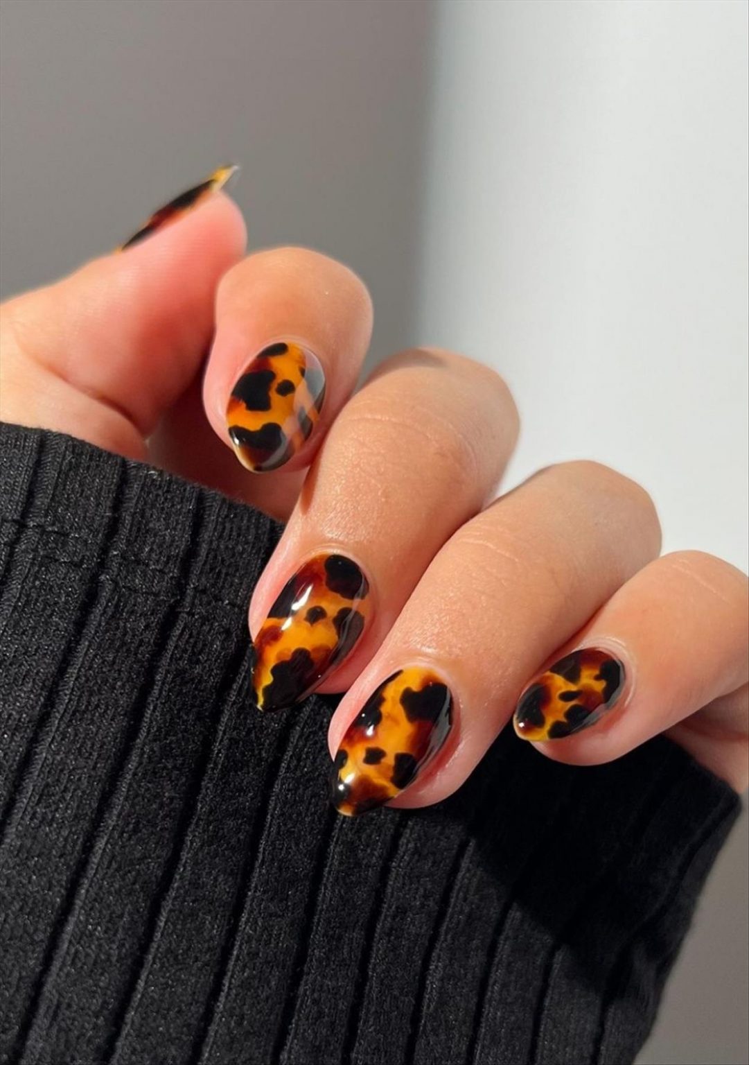 42 Natural Fall Nails 2024 To Embrace the Season Fashionsum